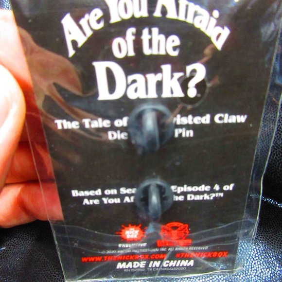 Are You Afraid Of The Dark Tale Of The Twisted Claw Pin 2020 Nick Box EXCLUSIVE - Picture 4 of 6